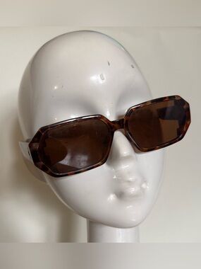 Rectangle Brown Tortoiseshell Sunglasses with Brown Lenses